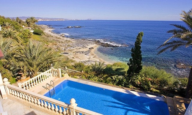 Almeria Villa in Almanzoras
